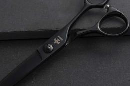新!DOWA B2 Phantom 7
メンズ・バーバー用 ブラック シザー
Men's / Barber Black Scissors