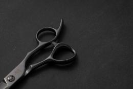 New! DOWA Gray Phantom 
グレー ファントム ガンメタ  チタン 剣刃シザー
Gun Metal Gray Titanium Scissors